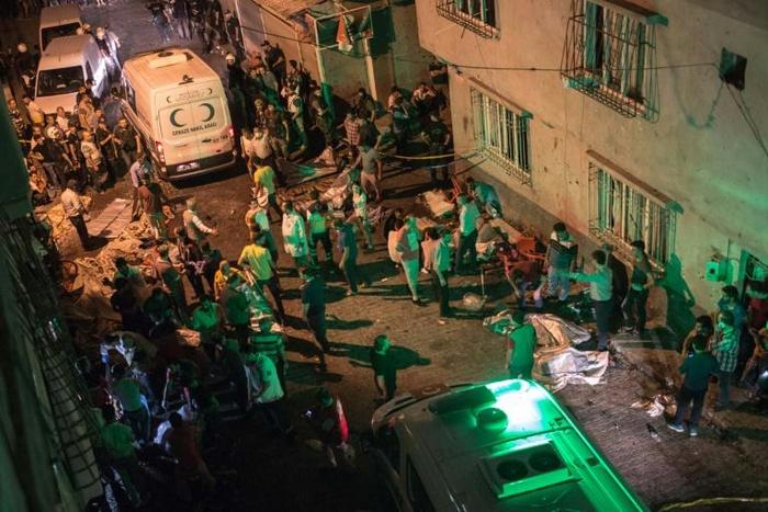 Ambulances arrive at the site of an explosion on August 20, 2016 in Gaziantep following a late night militant attack on a wedding party in southeastern Turkey