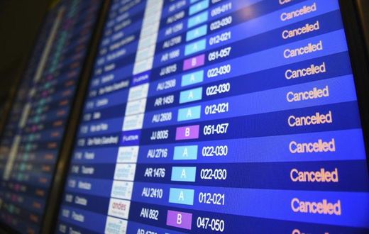An Argentina general strike protesting job and pay cuts disrupted 800 flights, impacting some 60,000 passengers