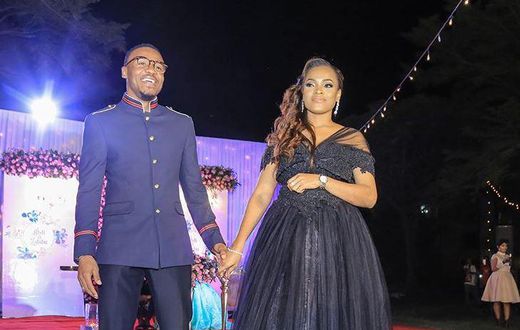 Alikiba with his wife Amina. Alikiba forced to sing Harmonize’s song in public