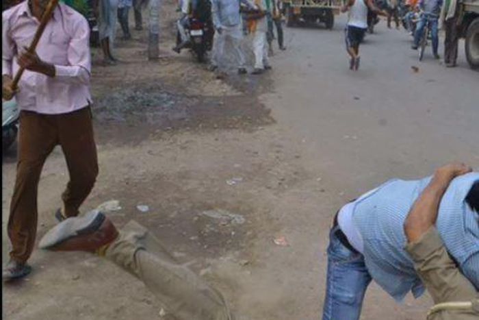File image of a physical fight between 2 men. Mt. Elgon MP Fred Kapondi rained blows on an opponent at a funeral in Bungoma