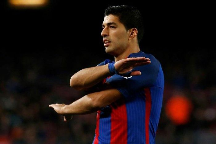 Barcelona's Luis Suarez reacts to a decision of the referee during their Spanish Copa del Rey (King's Cup) semi-final 2nd leg match against Atletico Madrid, at the Camp Nou stadium in Barcelona, on February 7, 2017