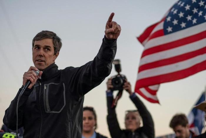 Beto O'Rourke lors d'un meeting contre Donald Trump à El Paso, à la frontière avec le Mexique, le 11 février 2019