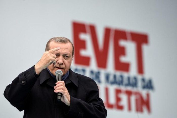 Turkish President Recep Tayyip Erdogan delivers a speech on April 8, 2017 during a campaign rally for the "yes" vote in a constitutional referendum in Istanbul