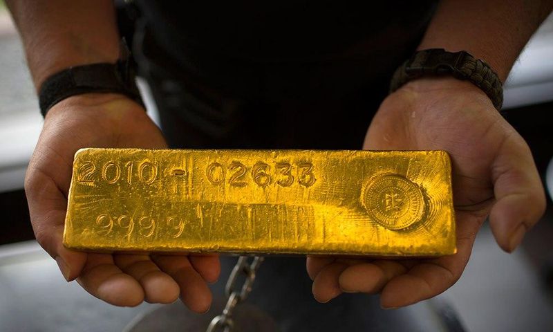 Man smuggled gold bar in his butt.