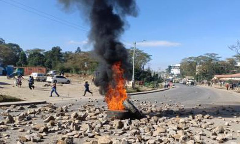 Major Highway blocked as matatu saccos clash
