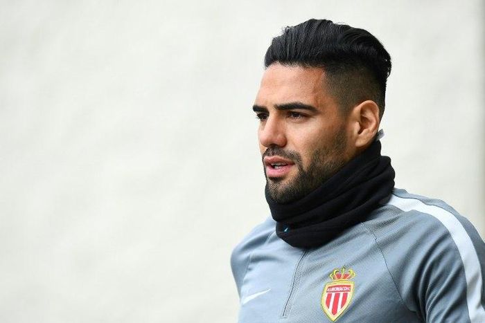 Monaco's forward Radamel Falcao arrives for a training session on May 2, 2017