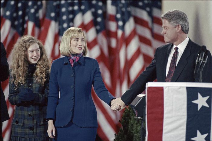 As Hillary Clinton Steps Away, a Political Era for Women Wanes