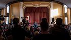 The Peril in Warren's Fundraising Gamble