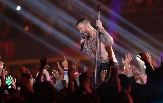 Maroon 5 barely leaves a mark at Super Bowl halftime show
