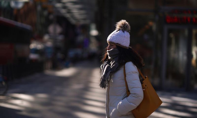 Homeless Find Refuge in the Subway as New York Copes With Deep Freeze