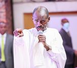 Wema Sepetu’s vulnerable moment brings Pastor Ezekiel to his knees in prayer for a child