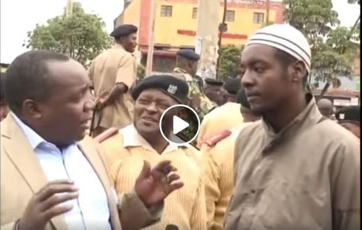 Bold youth confronts Matiang’i’s officers – tells them only bhang can save Uhuru’s legacy