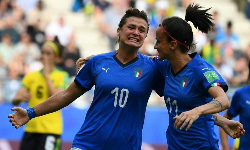 Cristiana Girelli (L) is congratulated by fellow Italy and Juventus teammate Barbara Bonansea after her hat-trick against Jamaica