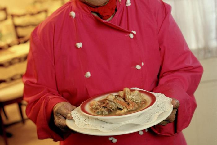 Leah Chase, Creole Chef Who Fed Presidents and Freedom Riders, Dies at 96