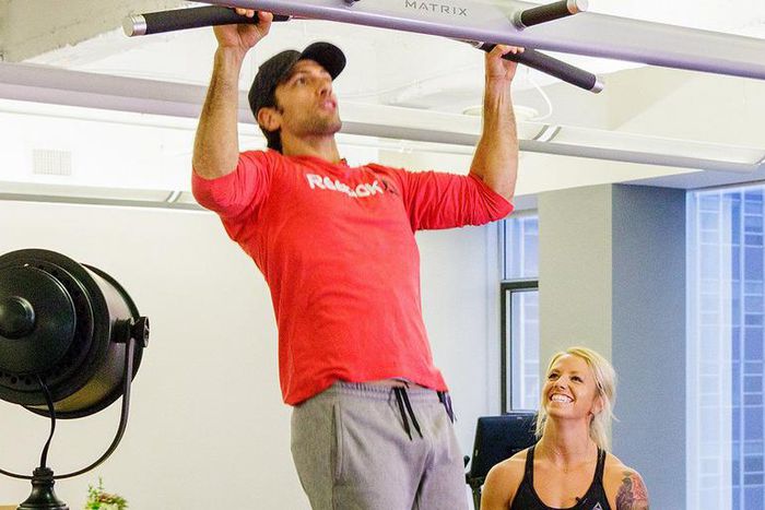 Take This Partner Pull-Up Challenge