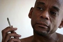 Smoking causes premature graying