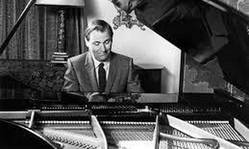 Jörg Demus, exponent of piano repertory's heart, dies at 90