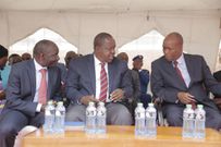 CS Fred Matiang'i, Immigration PS Gordon Kihalangwa and Nakuru Governor Lee Kinyanjui. 5 Chinese nationals working at Gikomba market to be deported