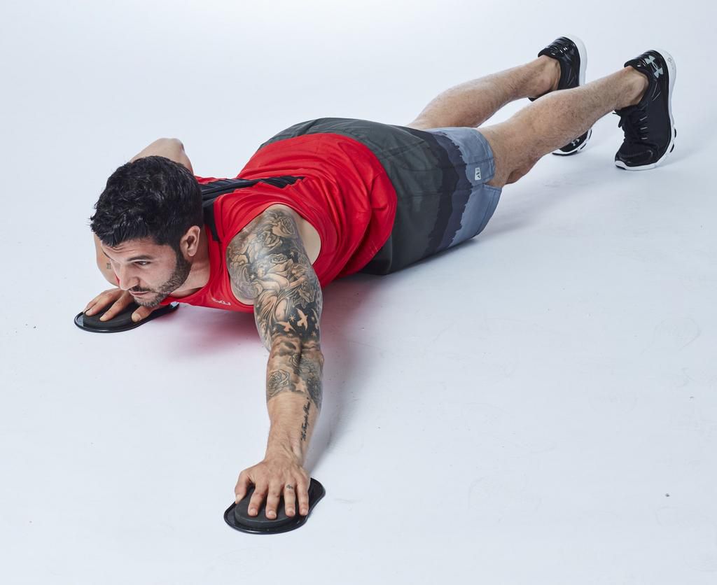 This Bodyweight Workout Gets You Shredded Outside