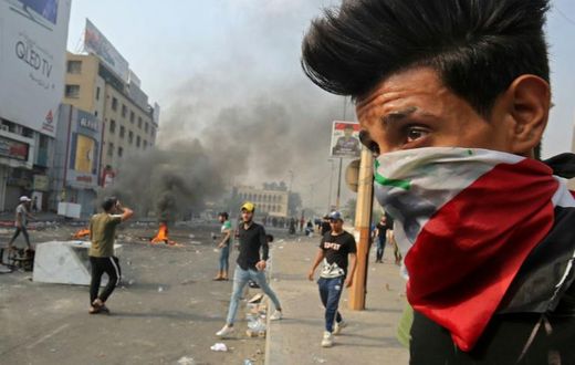 Iraqi demonstrators have struggled to communicate with each other or post footage of clashes
