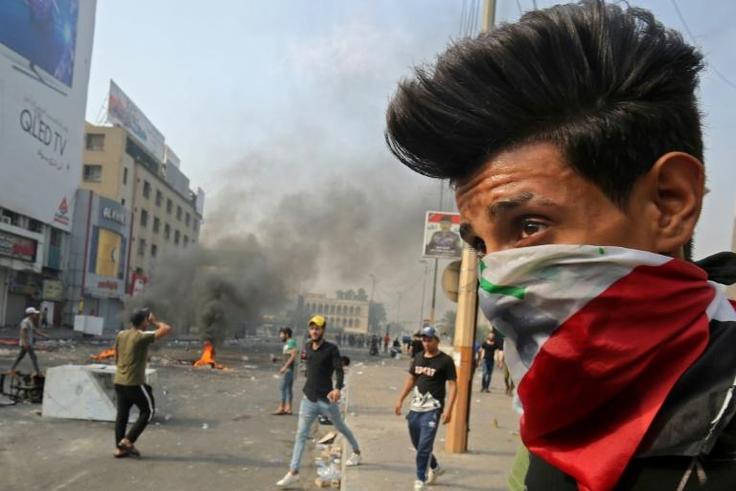 Iraqi demonstrators have struggled to communicate with each other or post footage of clashes