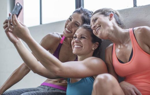 7 Low-Key Hang Out Ideas For Your Gym Crew