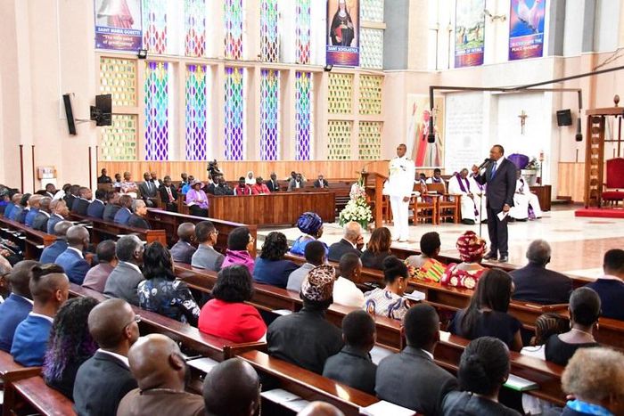 President Uhuru Kenyatta addresses the congregation during 40th commemoration of Mzee Jomo Kenyatta's death. Members of the public invited for 41st commemoration at Holy Family Basilica