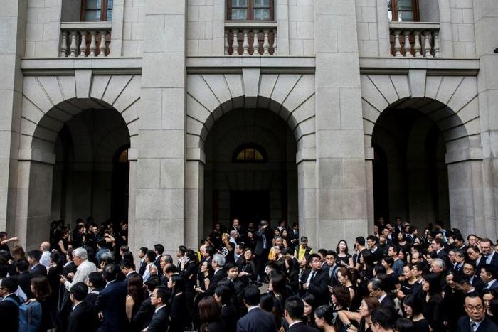 Thousands of legal professionals marched on the Central Government Offices in Hong Kong to protest against a proposed extradition law
