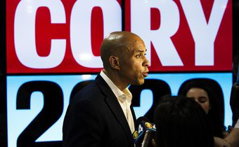 Cory Booker's Gun Control Plan Calls for National Licensing Program