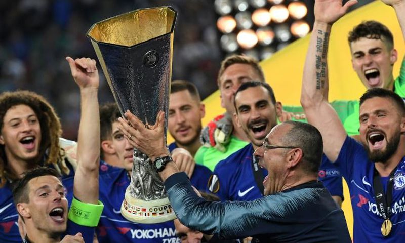 Maurizio Sarri lifted his first trophy as a coach in his final game in charge of Chelsea