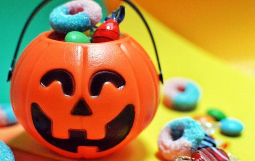 A Woman's 'Cheap' Halloween Candy Rant Went Viral