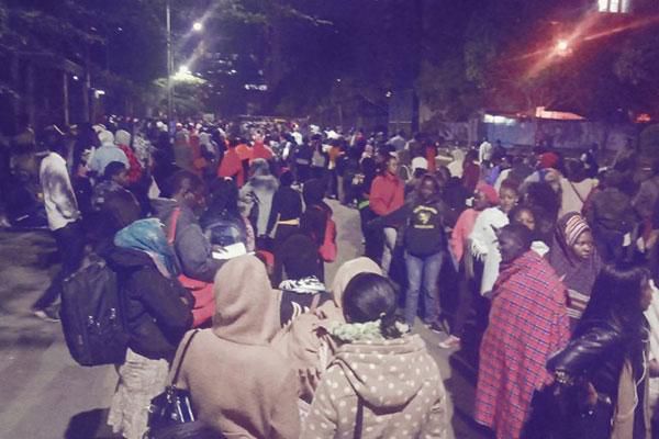 Long queues were witnessed at Nyayo House as Kenyans lined up to submit applications for the e-passport
