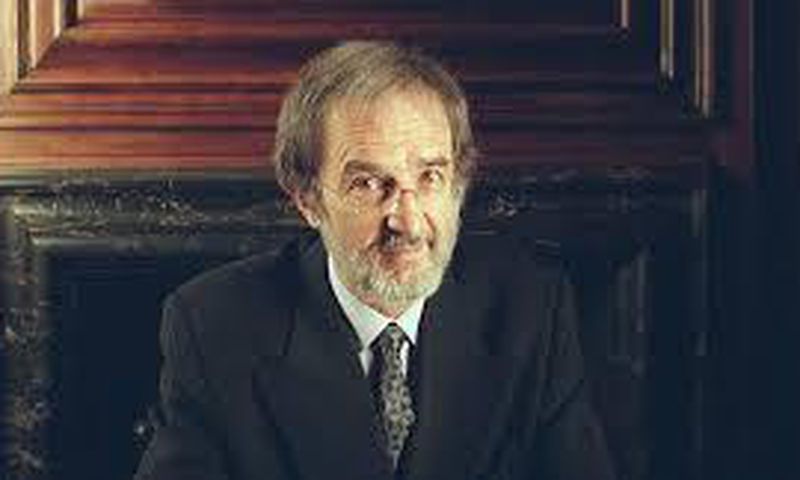Edmund Morris, Reagan biographer who upset conventions, dies at 78
