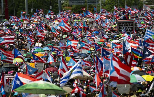 Demonstrators Shut Down Traffic in San Juan