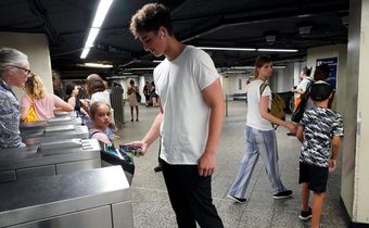 So Long, Swiping. The 'Tap-and-Go' Subway Is Here.