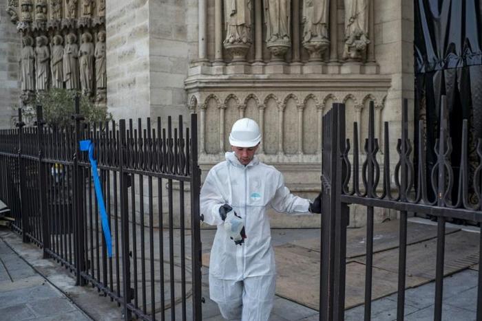 Last week authorities insisted that lead contamination from the blaze posed no danger following a media report alleging that they had covered up pollution levels in local schools