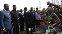 President Uhuru Kenyatta receives a warm reception at the start of his 2 day state visit to Zambia