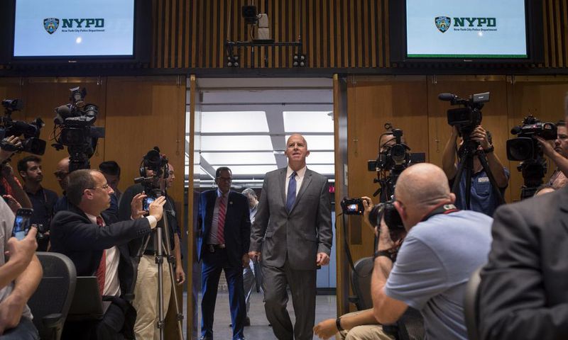 How the NYPD Commissioner Grappled With the Eric Garner Decision