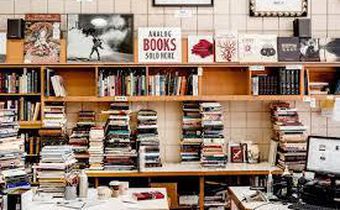 The legend of Moe's Books