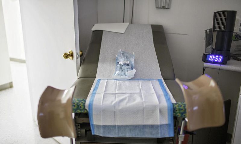 Alabama Governor Signs Nation's Most Restrictive Abortion Law