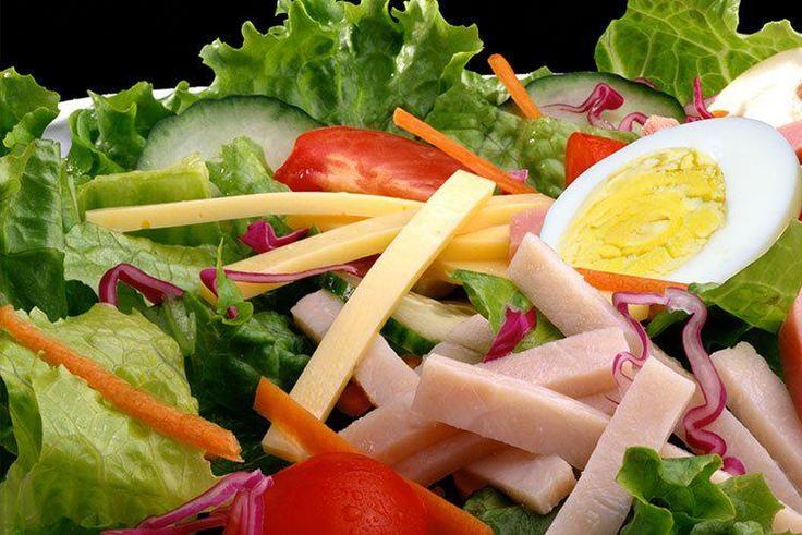 How to Make the Ultimate Chef Salad