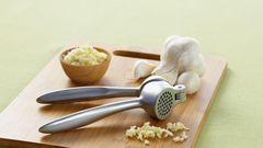 Learn How To Use A Garlic Press
