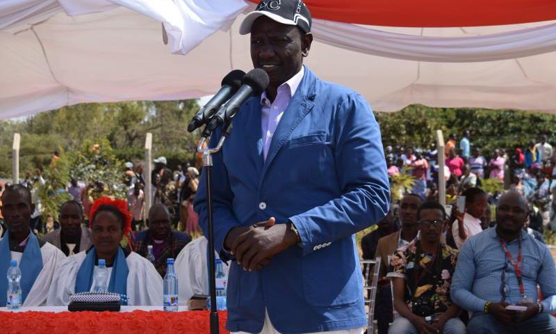 Deputy President William Ruto addressing residents at Karumo Technical Training Institute on Saturday