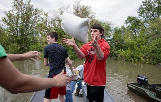Midwestern Floods Pit Communities Against One Another as Levees Rise Ever Higher