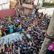 Cameroonian opposition leader Maurice Kamto was greeted and acclaimed by hundreds of supporters