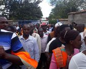 Crowd gathered at the Kirinyaga County Funeral Parlour (Courtesy)