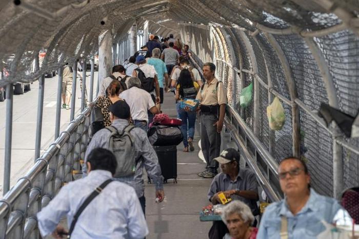The Supreme Court allowed Donald Trump to enact severe restrictions on refugees from Central America, forcing them to apply for asylum in Mexico rather than head northward to the US