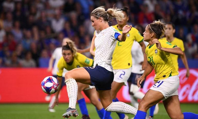 Amandine Henry scoring the winning goal against Brazil that put France into the quarter-finals