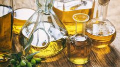 Canola Vs. Vegetable Oil: What's The Difference?