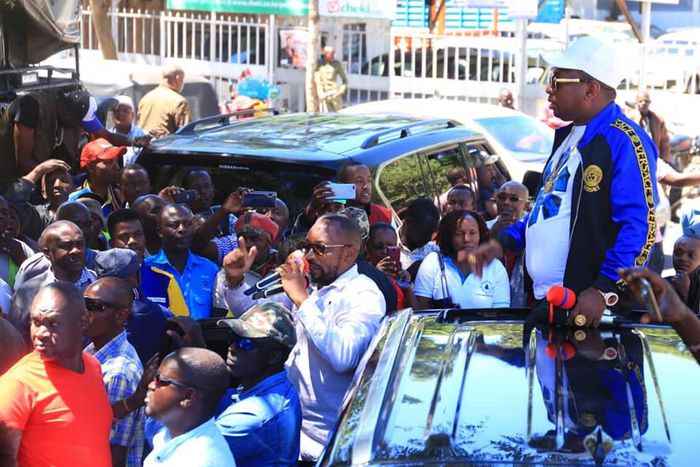 Drama as Sonko forces hotel manager to taste his food, brings Nakuru to a stand-still [Photos]